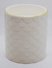 Load image into Gallery viewer, Mia Scalloped Vessel - Sea Salt &amp; Orchid